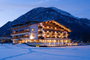 Отель Hotel Bergland, Пертисау